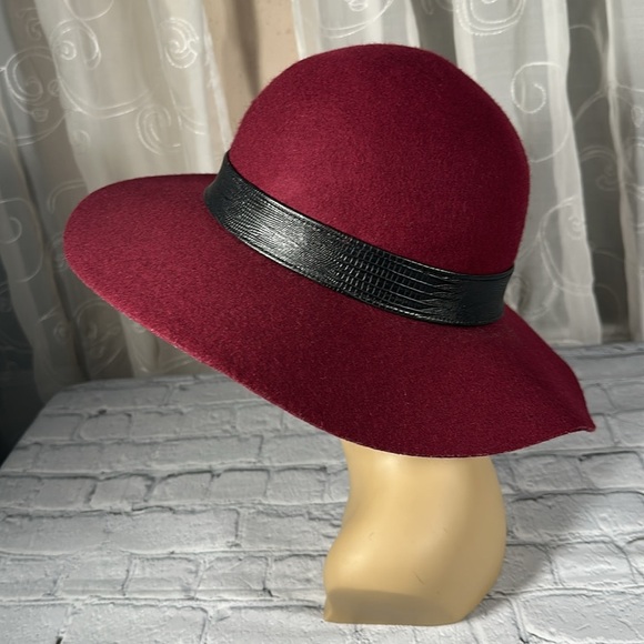 Bebe Burgundy Wine Wool Felt Wide Brim Fedora Hat Women's One Size - Picture 7 of 14